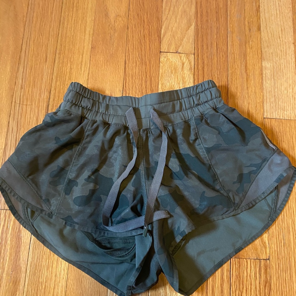 Lululemon hotttie hot Camo